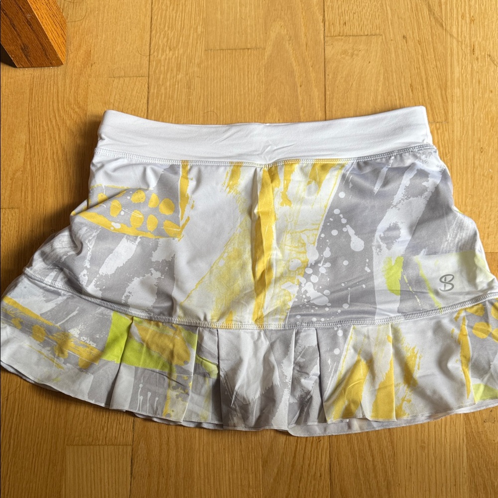 Sofibella tennis skirt size S
